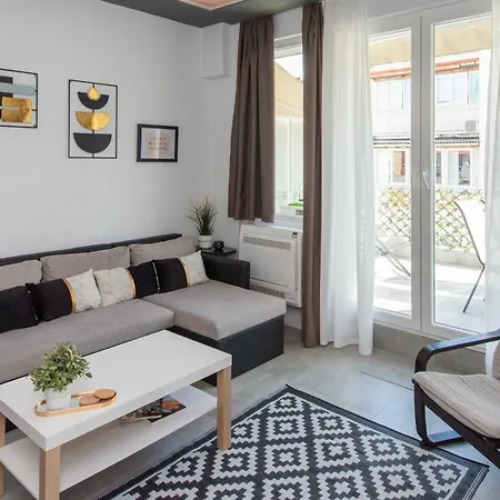 My Myth Veranda 2 Apartman Szaloniki
